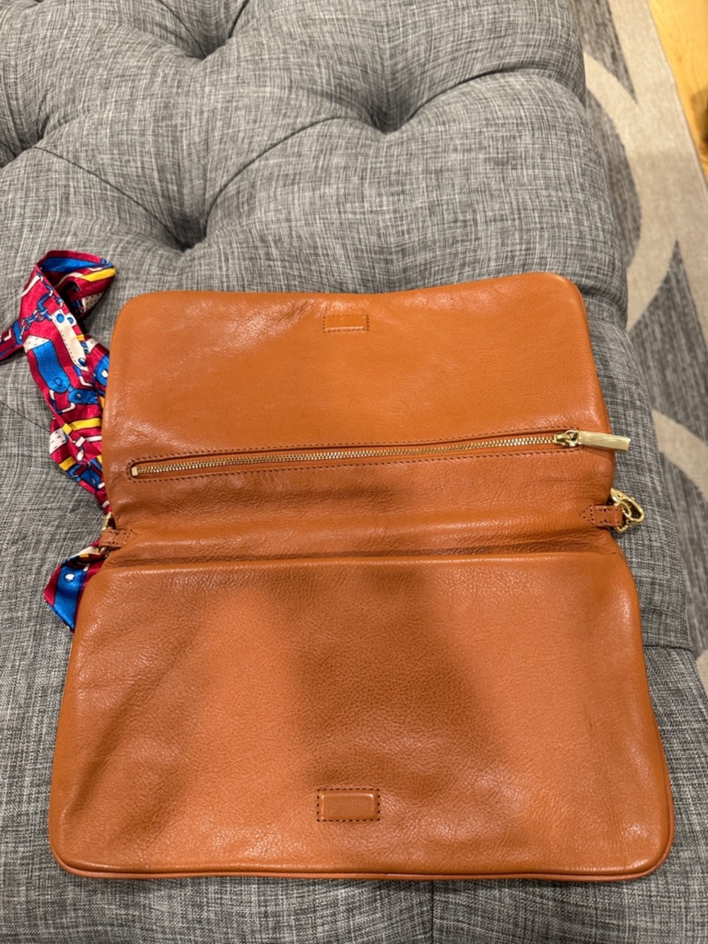 Tory Burch Bag Bombe Reva Brown Leather Logo Shoulder Bag Clutch with Gold Chain - Picture 9 of 17